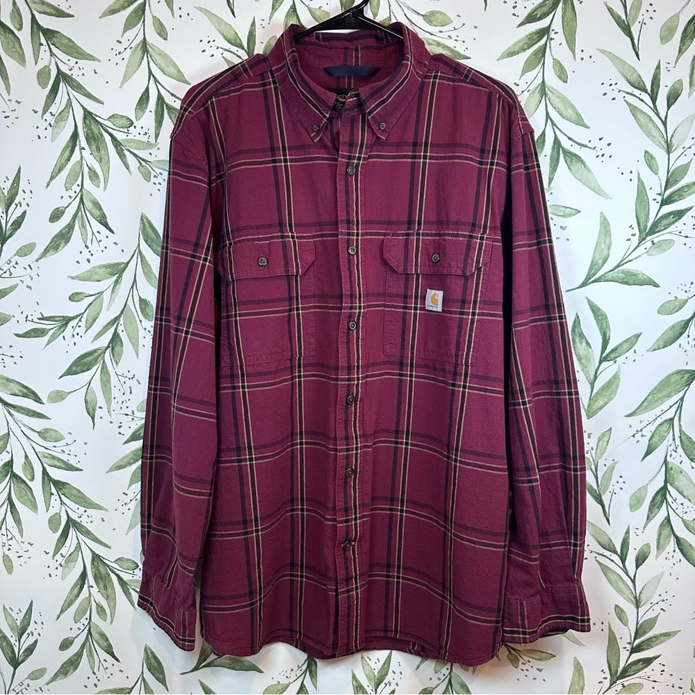Carhartt Men’s Loose Fit Midweight Chambray Shirt. Deep Red Plaid. Large.